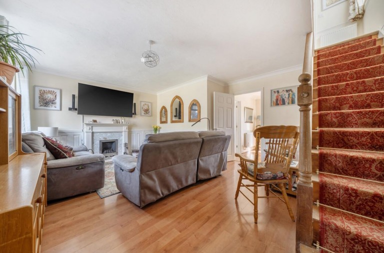 Images for Lady Close, Newnham, NN11