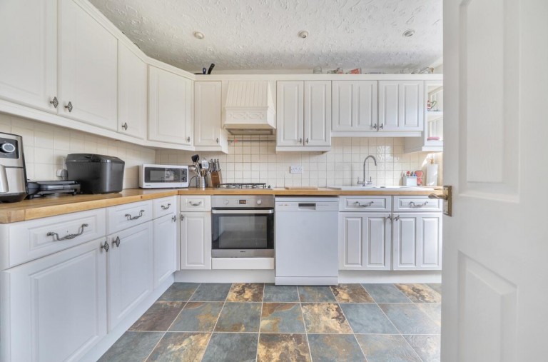 Images for Lady Close, Newnham, NN11