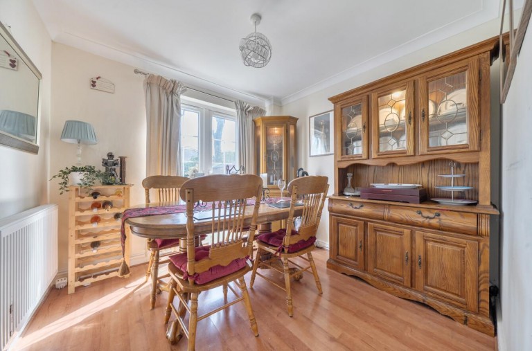 Images for Lady Close, Newnham, NN11