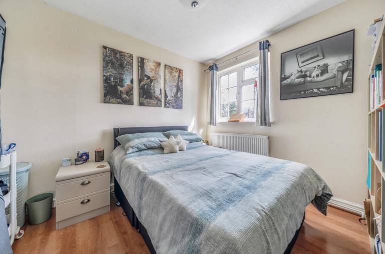 Images for Lady Close, Newnham, NN11