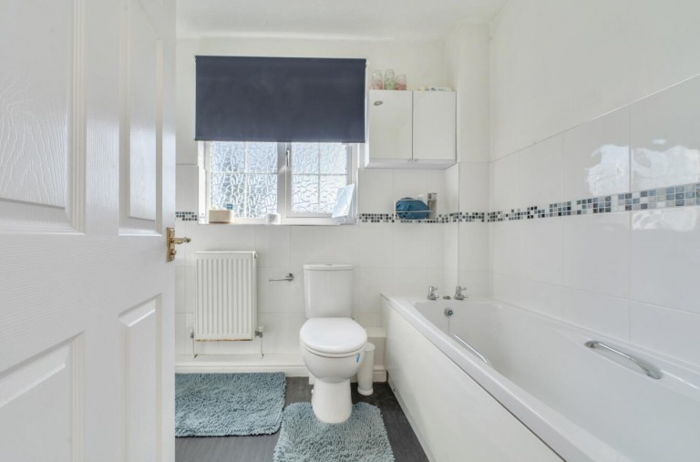 Images for Lady Close, Newnham, NN11