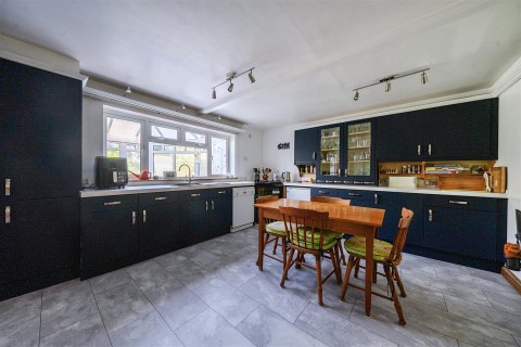 Click the photo for more details of Marlborough Lane, Stanford in the Vale, Faringdon