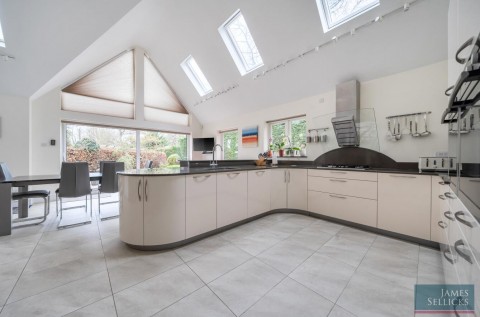 Click the photo for more details of The Woodlands, Market Harborough