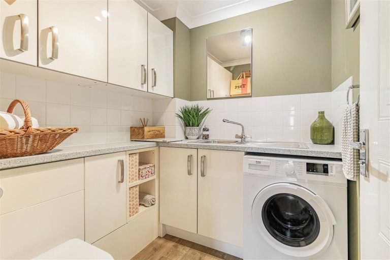 Images for Crockfords Road, Newmarket