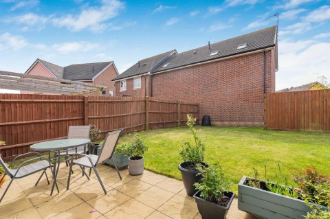 Click the photo for more details of Abbotsbury Drive, Daventry, NN11