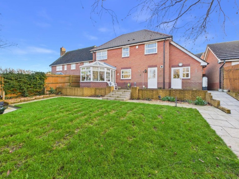 Images for Devenports Hill, Bushby, Leicestershire