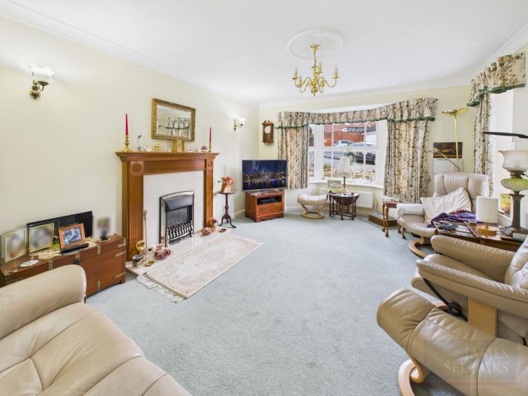 Images for Devenports Hill, Bushby, Leicestershire