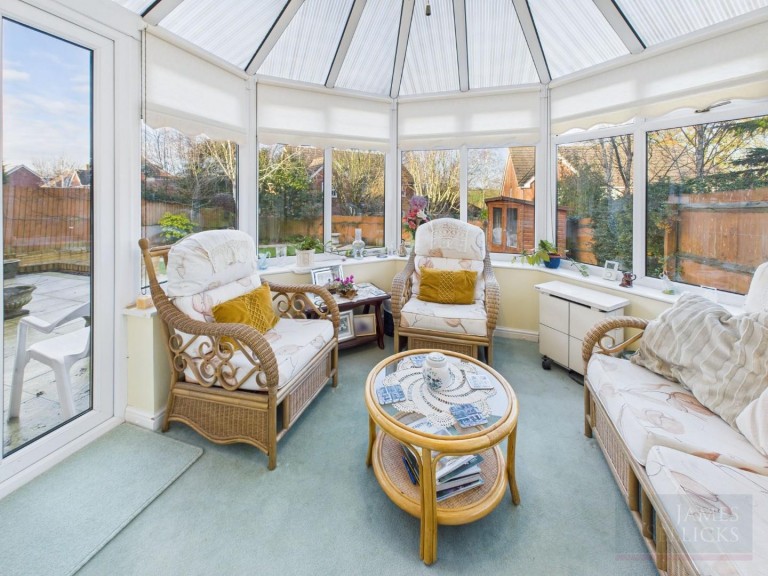 Images for Devenports Hill, Bushby, Leicestershire
