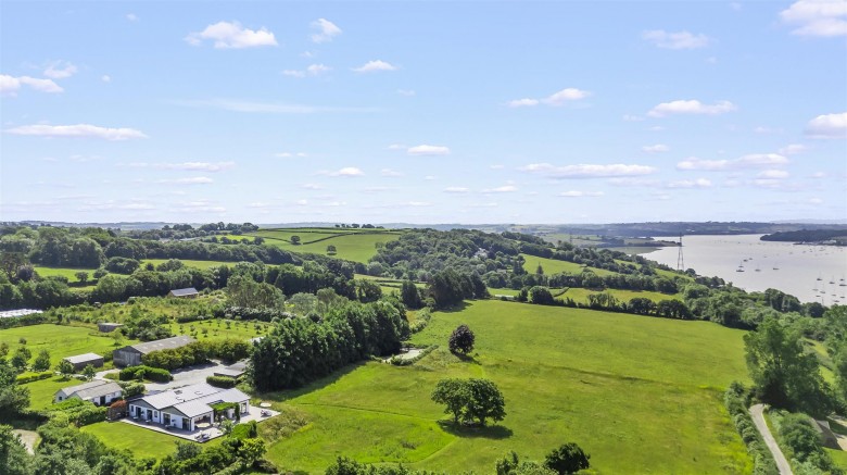 Click the photo for more details of Hewton, Weir Quay, West Devon
