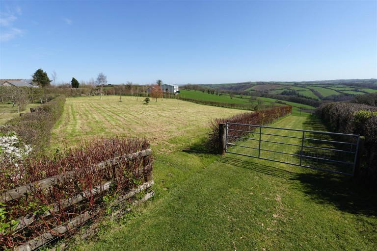 Images for Chittlehamholt