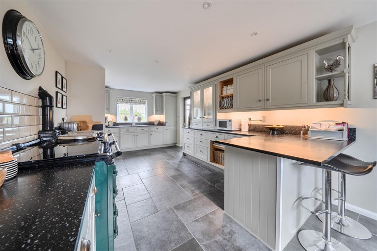 Images for Chittlehamholt