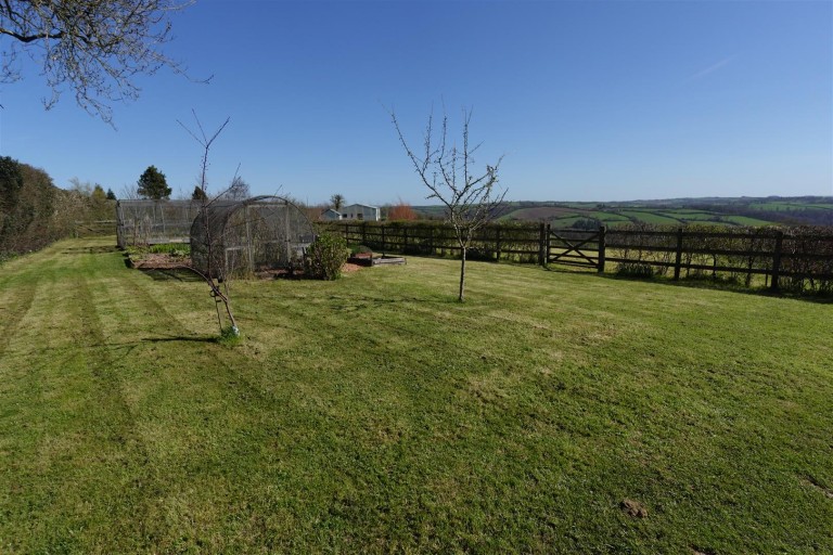 Images for Chittlehamholt