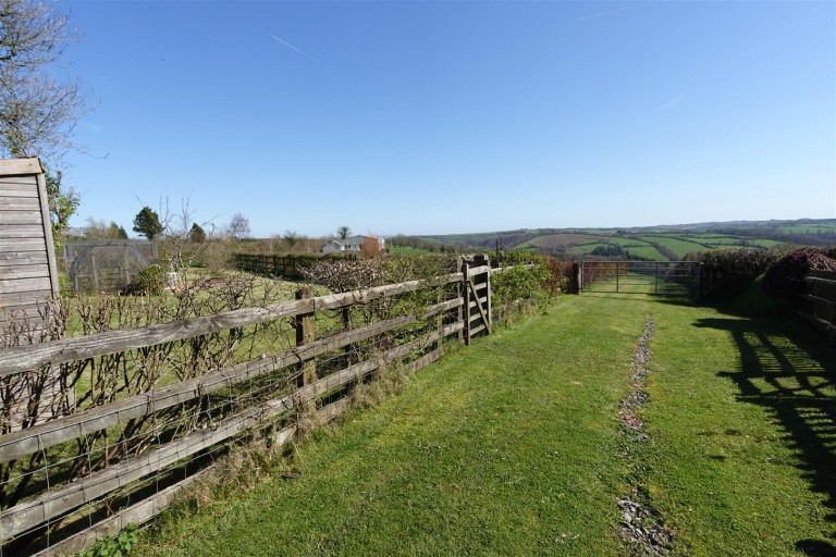 Images for Chittlehamholt