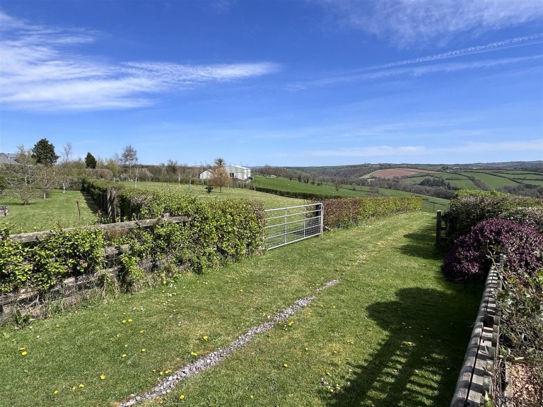 Images for Chittlehamholt