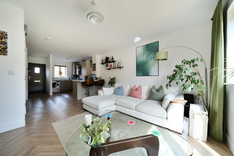 Images for Broadleaf Road, Lutterworth, LE17