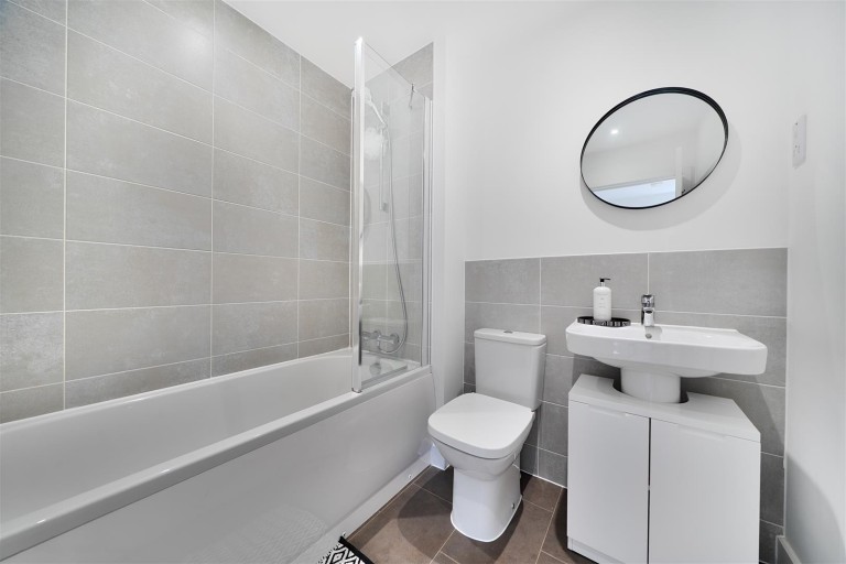 Images for Broadleaf Road, Lutterworth, LE17