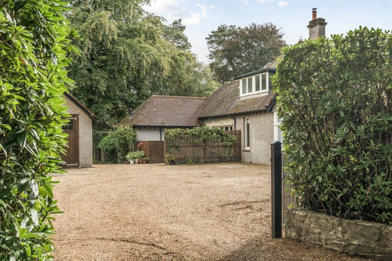 Images for Upper Golf Links Road, Broadstone