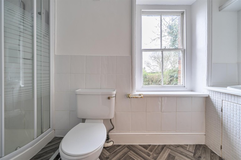 Images for High Street, Silverstone, NN12