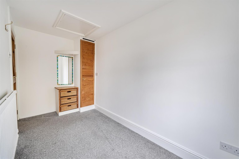 Images for High Street, Silverstone, NN12