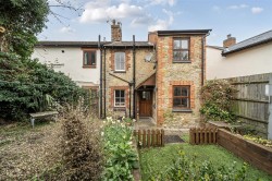 Images for High Street, Silverstone, NN12