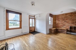 Images for High Street, Silverstone, NN12