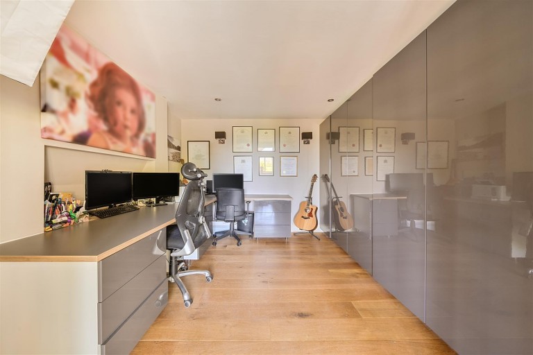 Images for Stockland, Honiton