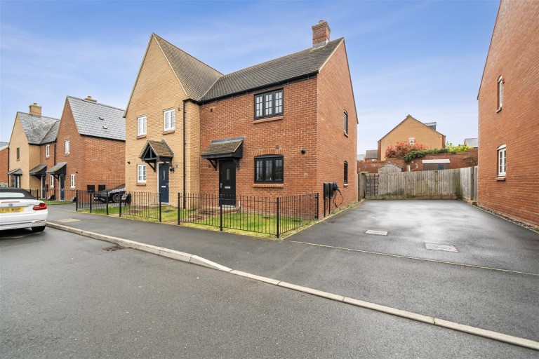 Images for Aintree Avenue, Towcester, NN12