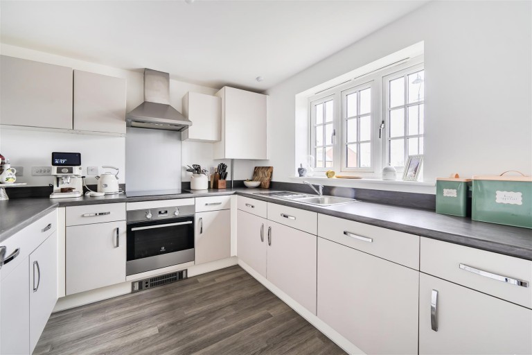 Images for Aintree Avenue, Towcester, NN12