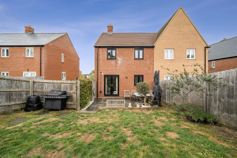 Images for Aintree Avenue, Towcester, NN12