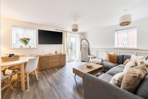 Click the photo for more details of Aintree Avenue, Towcester, NN12