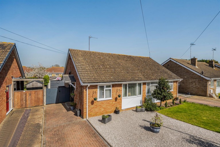 Images for Norton Crescent, Towcester, NN12