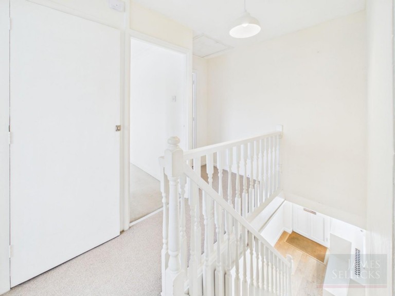 Images for Oakfield Close, Great Glen, Leicestershire