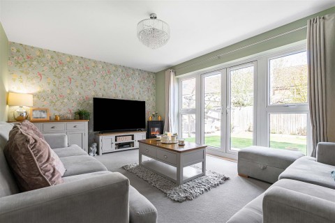Click the photo for more details of Jennings Road, Saffron Walden