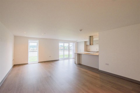 Click the photo for more details of Taw Wharf, Sticklepath, Barnstaple