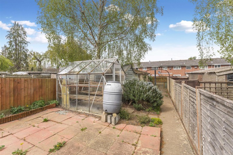 Images for Ruscote Avenue, Banbury - no upward chain