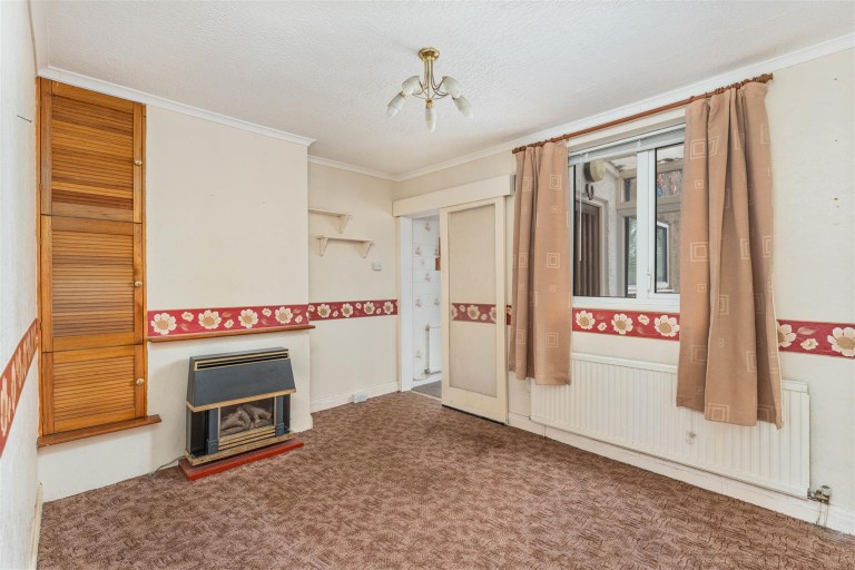 Images for Ruscote Avenue, Banbury - no upward chain