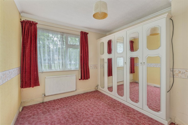 Images for Ruscote Avenue, Banbury - no upward chain