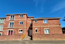 Images for Brooklands, Queens Road , Freshwater
