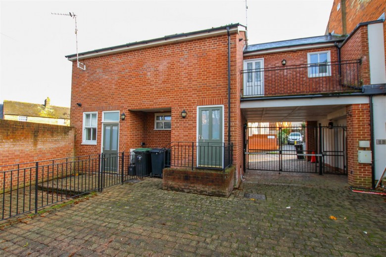 Click the photo for more details of Fairycroft Road, Saffron Walden