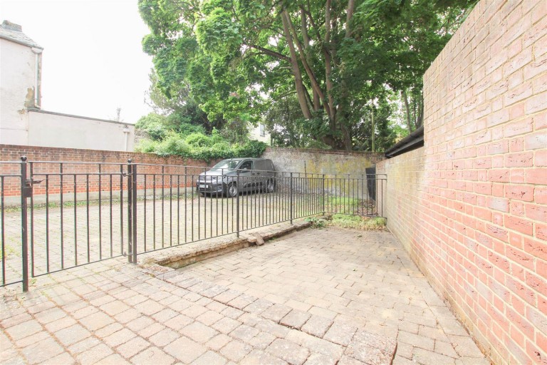 Images for Fairycroft Road, Saffron Walden