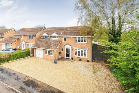 Calvert Road, Greens Norton, NN12