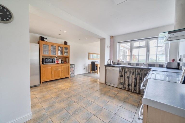 Images for Calvert Road, Greens Norton, NN12