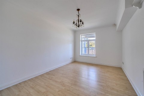 Click the photo for more details of Primrose Valley, St. Ives