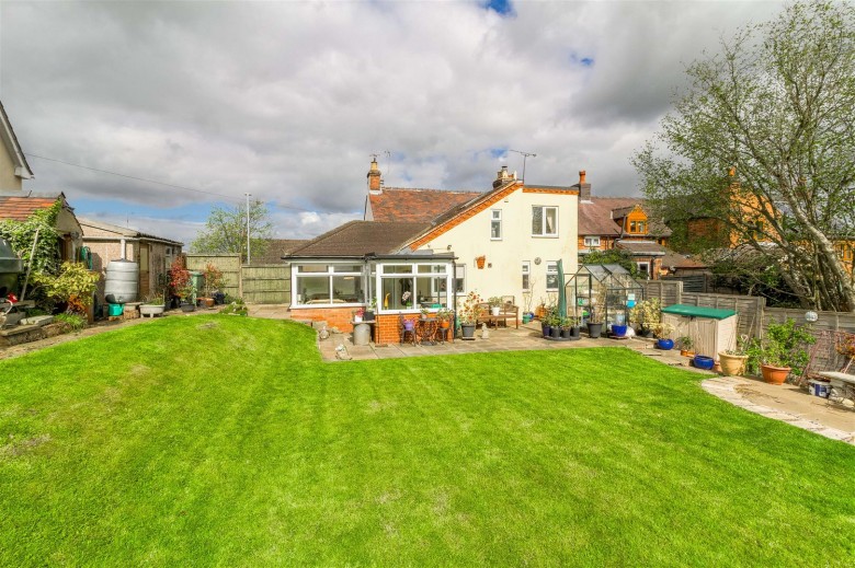 Click the photo for more details of Chestnut Lane, Clifton Campville, B79