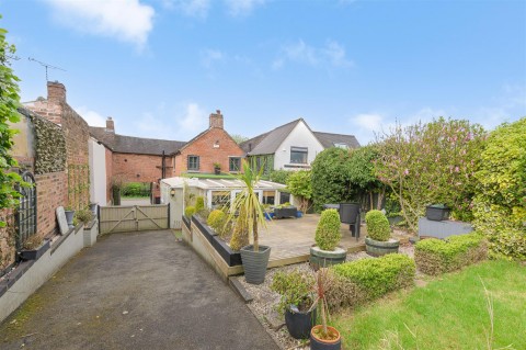 Click the photo for more details of Castle Road, Hartshill, CV10