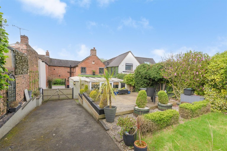 Images for Castle Road, Hartshill, CV10