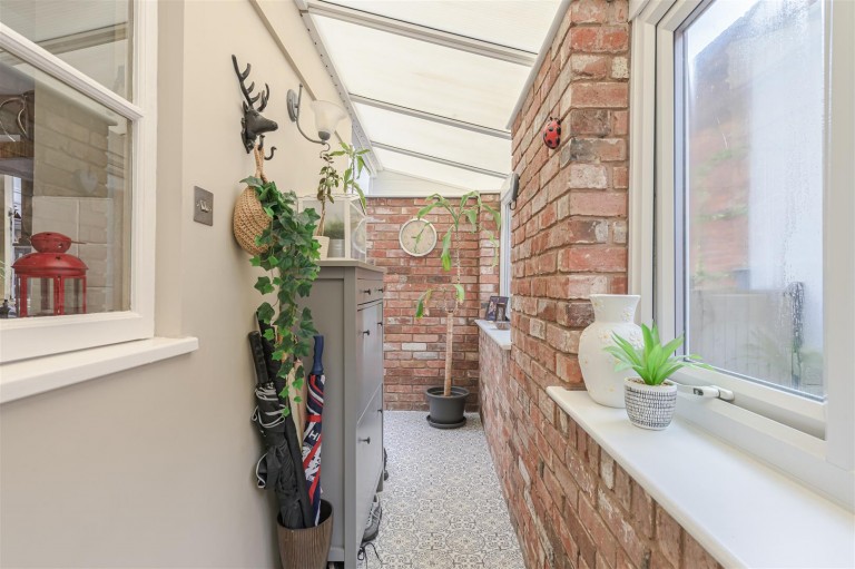 Images for Castle Road, Hartshill, CV10