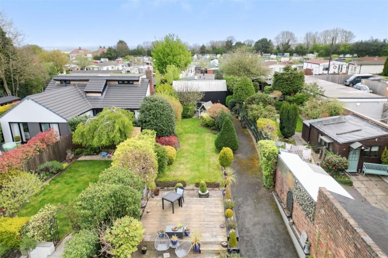 Images for Castle Road, Hartshill, CV10