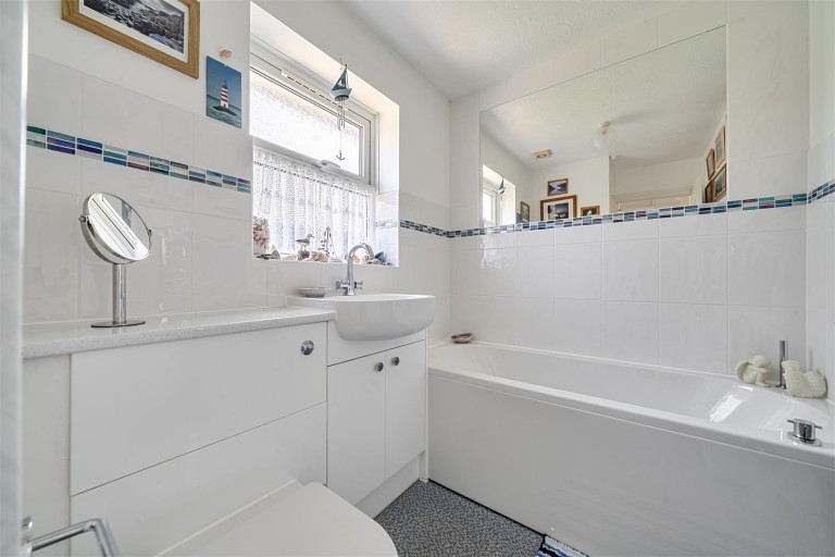 Images for Preetz Way, Blandford Forum