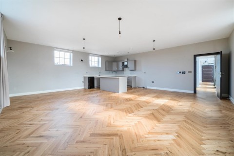 Click the photo for more details of Southernhay East, Exeter